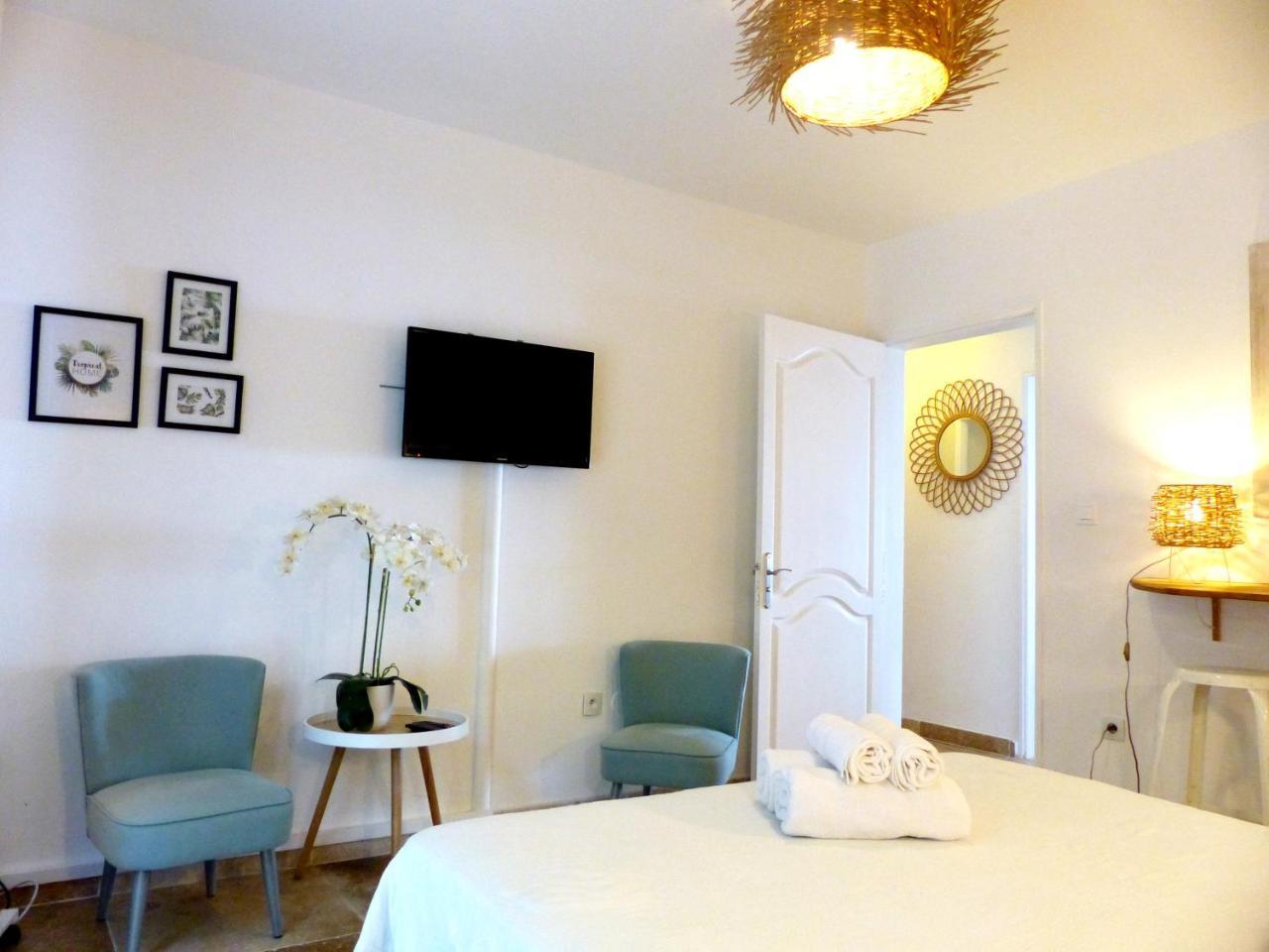 La Boheme, Residence De 5 Appartements Avec Piscine, Vue Ocean, Petite Ile Luaran gambar