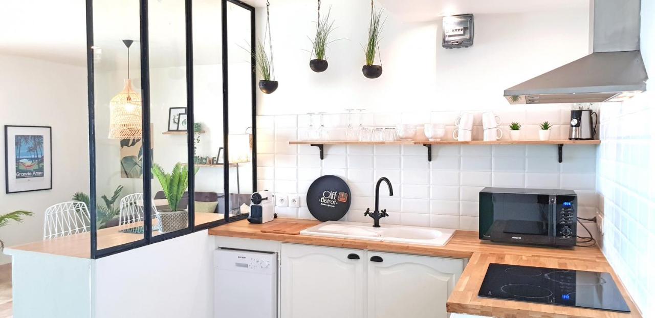 La Boheme, Residence De 5 Appartements Avec Piscine, Vue Ocean, Petite Ile Luaran gambar